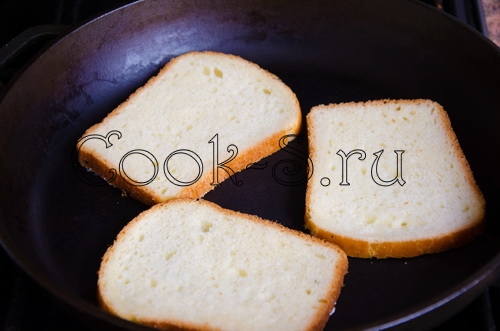 хлеб на сковороде